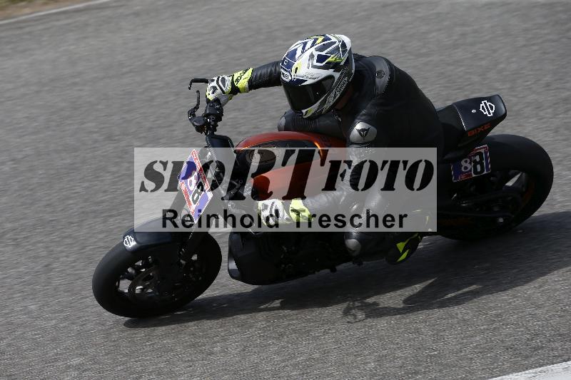 /10 20.04.2026  Pluess Moto Sport ADR/Freies Fahren/88-1